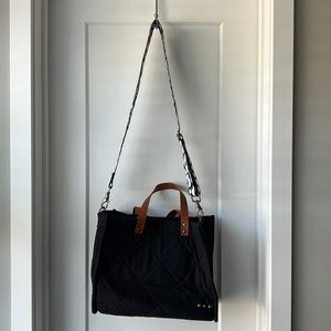 Pretty Simple Carrie Crossbody Tote